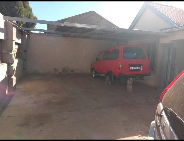 4 BEDROOM HOUSE FOR SALE IN SOSHANGUVE SOUTH